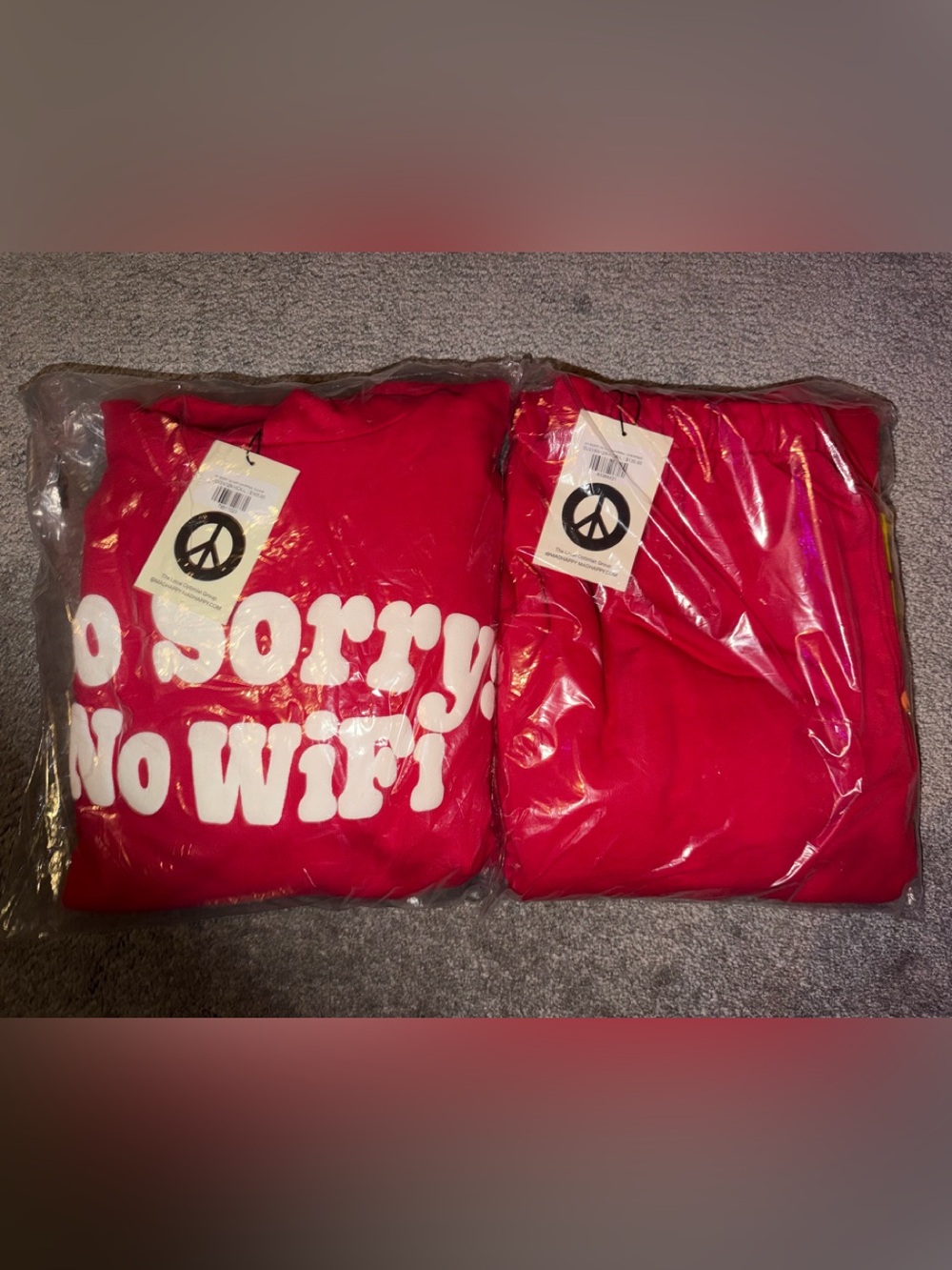 BNWT Madhappy So Sorry No WiFi Red Sweat Set in Large